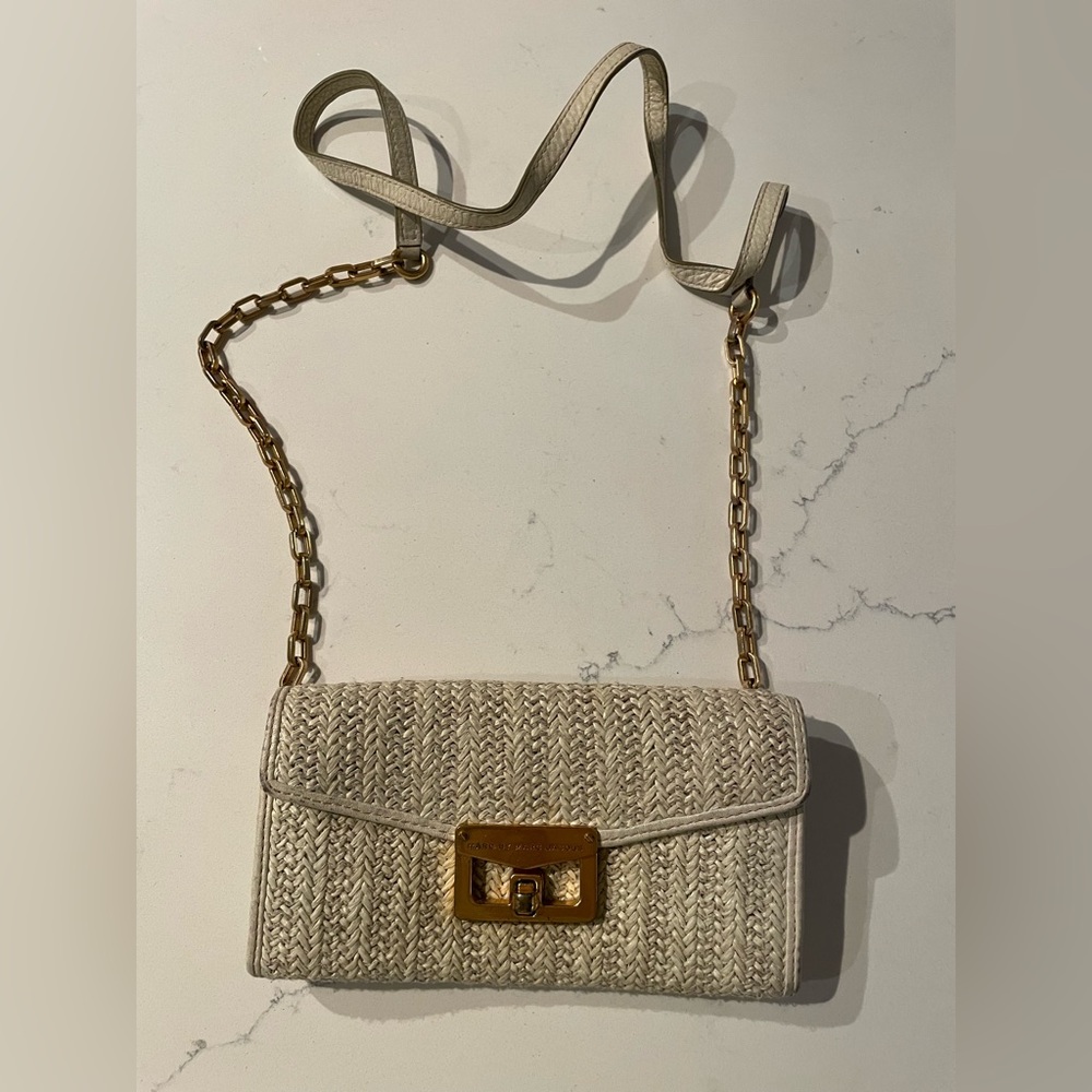 GUC Marc by Marc Jacobs White Crossbody